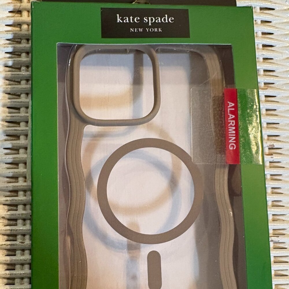 Kate Spade WAVY iPhone 16 Pro Max CELL PHONE CASE Tan Khaki MagSafe Unisex NEW